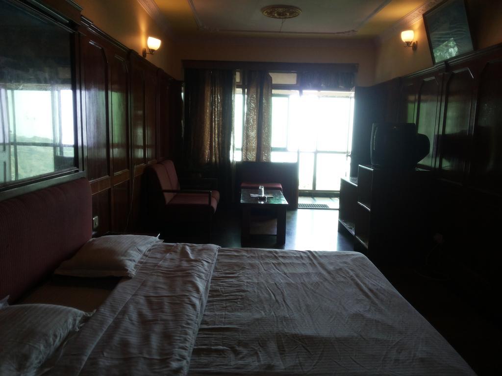 Valley View Hotel Masuri Zimmer foto